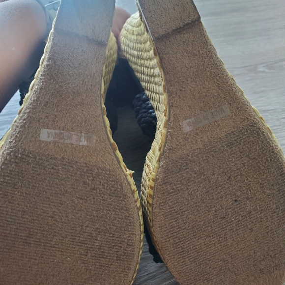 Black rue 21 etc  Wedge Sandals Size M 7/8 - Picture 8 of 10